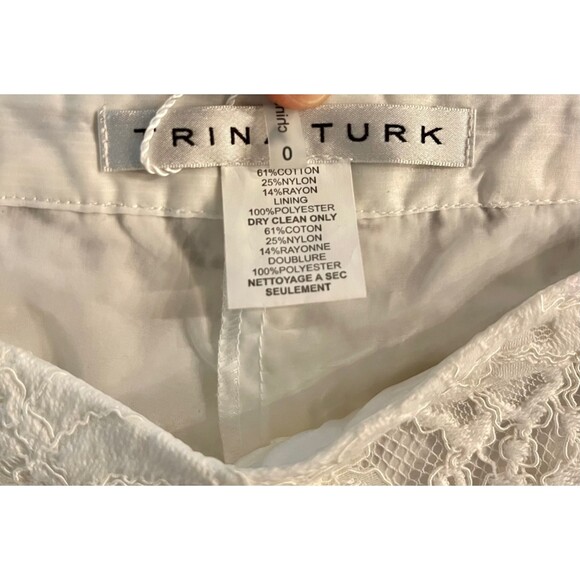 NWT - TRINA TURK White Lace Shorts, SZ 0 - Picture 3 of 6